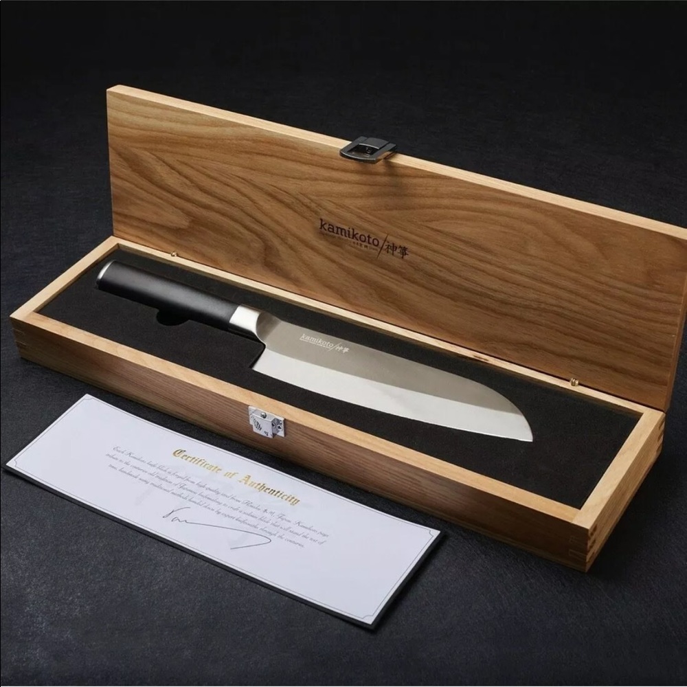 Brand New kamikoto 7-inch santoku chef's knife